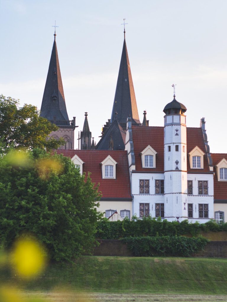 Blick vom Kurpark auf den Dom Xanten